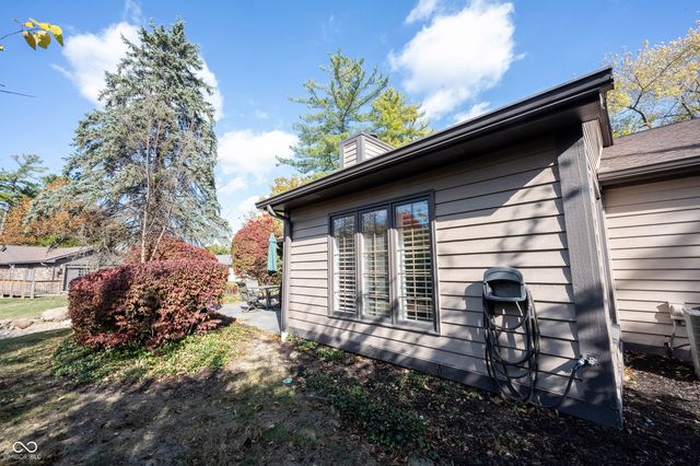5344 Thicket Hill Lane, Indianapolis, IN 46226