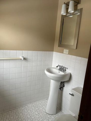 1001 Fremont Place, Burnsville, MN 55337