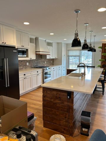 1001 Fremont Place, Burnsville, MN 55337