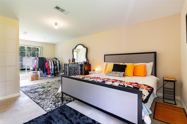 15486 W Loop Drive, Plantersville, TX 77363