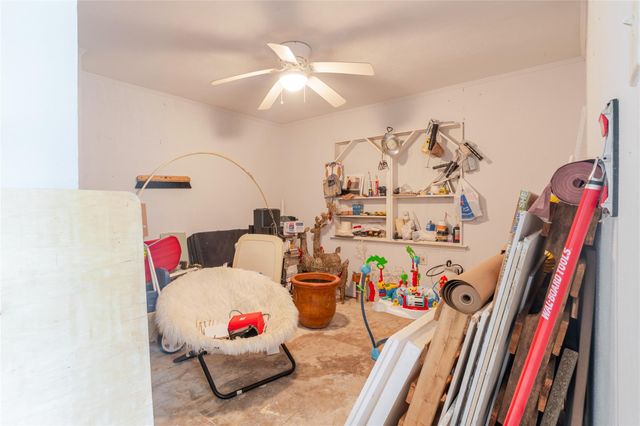 15486 W Loop Drive, Plantersville, TX 77363