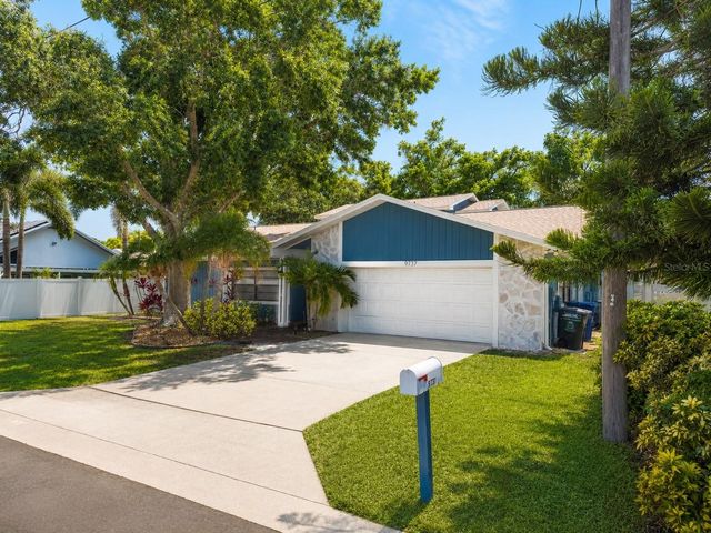 9737 135TH STREET, Seminole, FL 33776