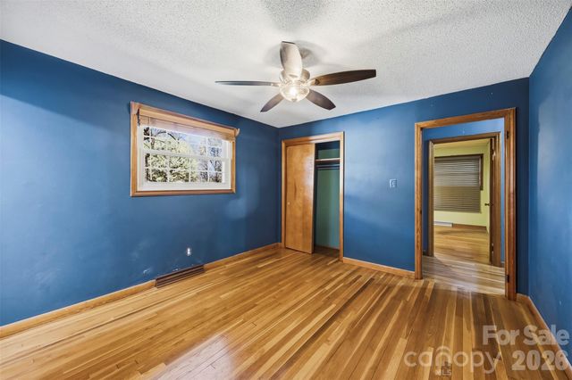 108 W Washington Avenue, Bessemer City, NC 28016