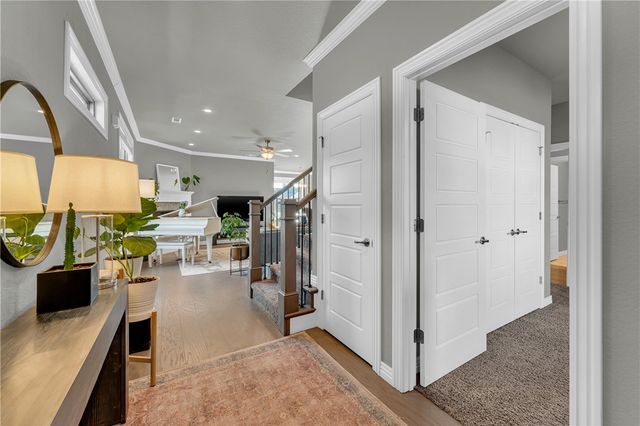 2158 N Woodlark Lane, Fayetteville, AR 72704