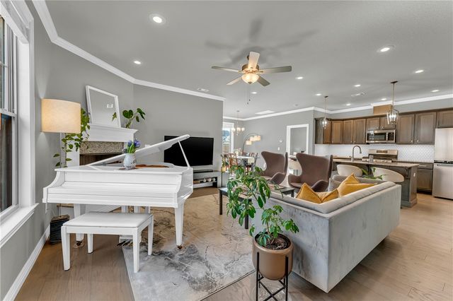 2158 N Woodlark Lane, Fayetteville, AR 72704