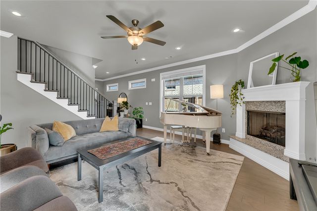 2158 N Woodlark Lane, Fayetteville, AR 72704