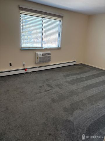 648 Cricket Lane, Woodbridge Proper, NJ 07095