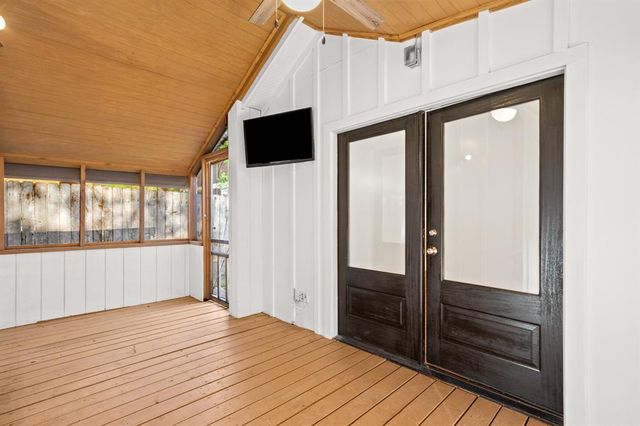 2110 Oxford Ave, Austin, TX 78704