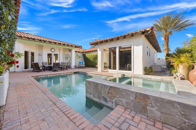282 Loch Lomond Road, Rancho Mirage, CA 92270
