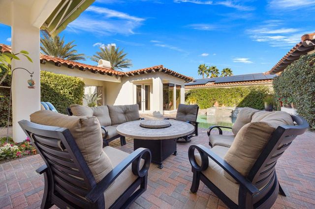 282 Loch Lomond Road, Rancho Mirage, CA 92270