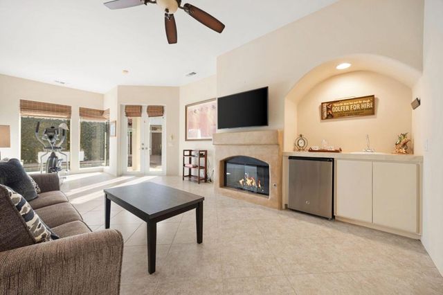 282 Loch Lomond Road, Rancho Mirage, CA 92270