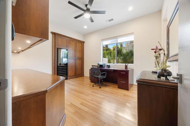 282 Loch Lomond Road, Rancho Mirage, CA 92270