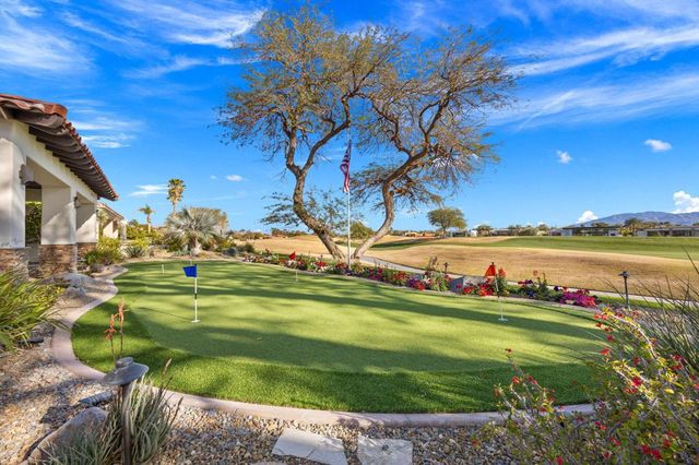 282 Loch Lomond Road, Rancho Mirage, CA 92270