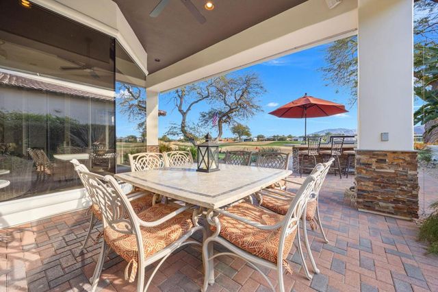 282 Loch Lomond Road, Rancho Mirage, CA 92270