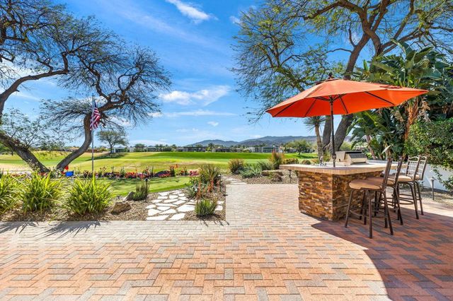 282 Loch Lomond Road, Rancho Mirage, CA 92270