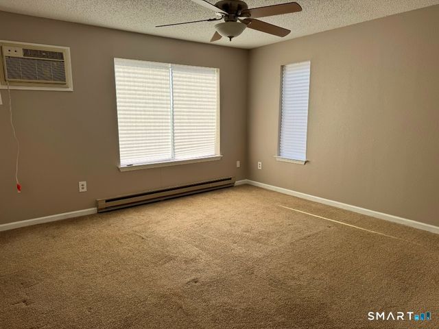 925 Oronoke Road 30L, Waterbury, CT 06708