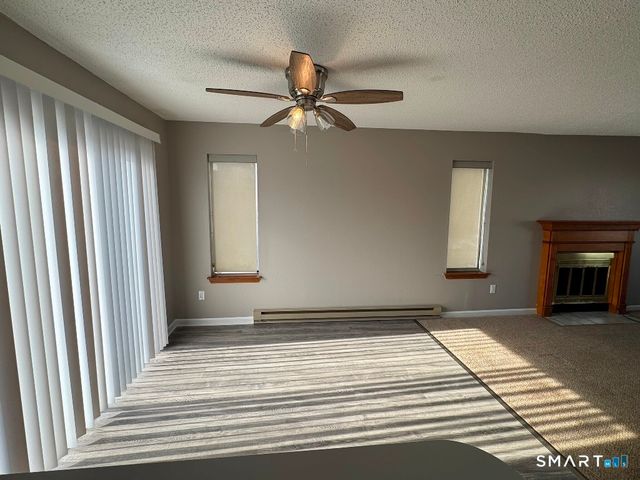 925 Oronoke Road 30L, Waterbury, CT 06708