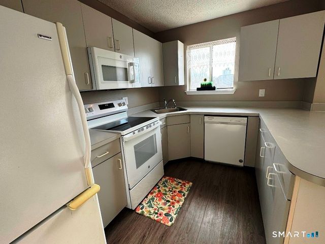 925 Oronoke Road 30L, Waterbury, CT 06708