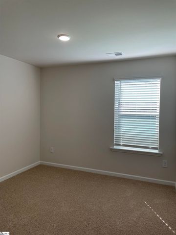 112 Mclauren Place, Fountain Inn, SC 29644