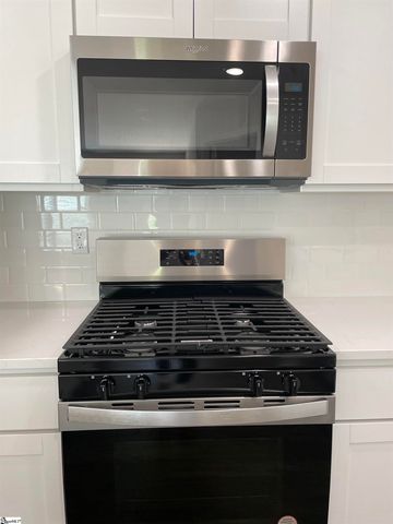 112 Mclauren Place, Fountain Inn, SC 29644