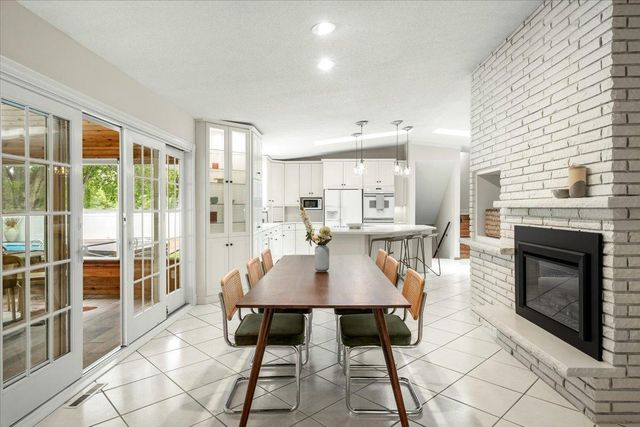 12914 5th Avenue S, Burnsville, MN 55337