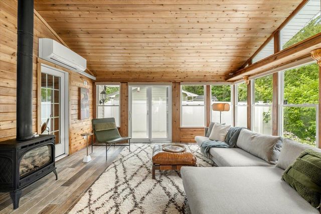 12914 5th Avenue S, Burnsville, MN 55337