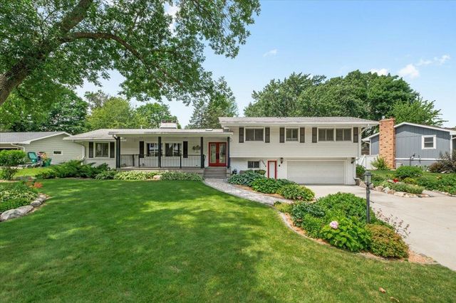 12914 5th Avenue S, Burnsville, MN 55337