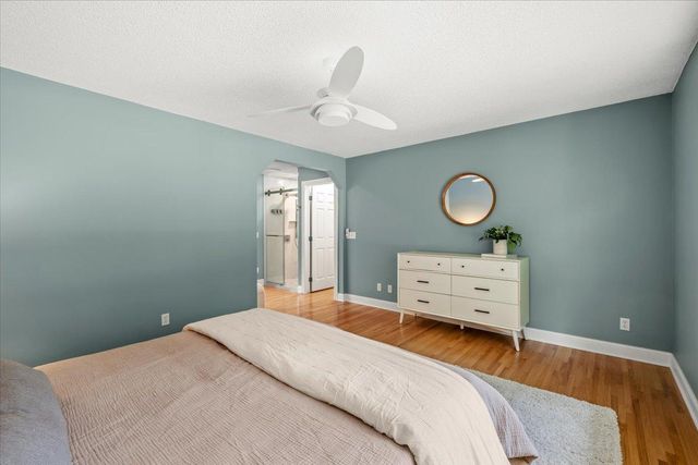 12914 5th Avenue S, Burnsville, MN 55337