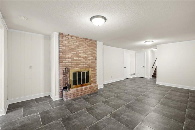 12914 5th Avenue S, Burnsville, MN 55337