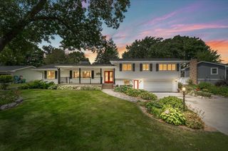 12914 5th Avenue S, Burnsville, MN 55337