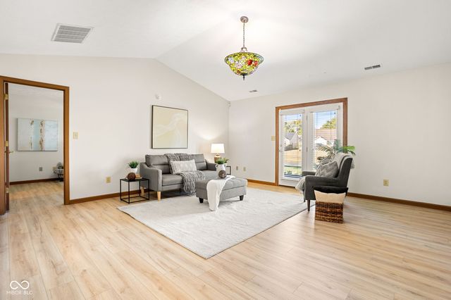 534 Cahill Lane, Indianapolis, IN 46214
