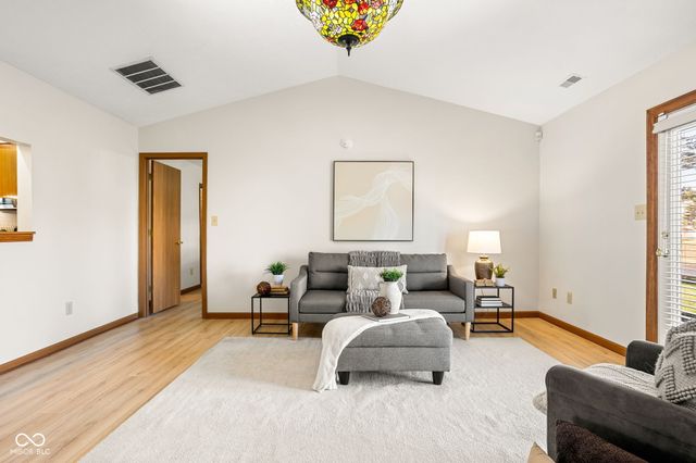 534 Cahill Lane, Indianapolis, IN 46214