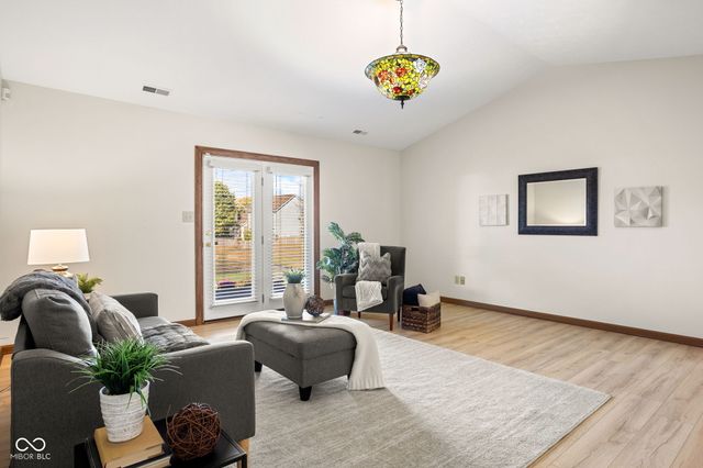 534 Cahill Lane, Indianapolis, IN 46214