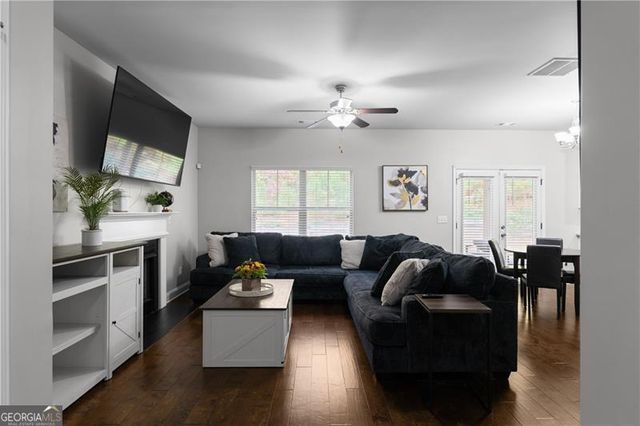 4142 Woodland Park Drive, Atlanta, GA 30331