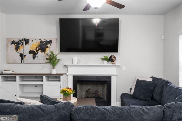 4142 Woodland Park Drive, Atlanta, GA 30331