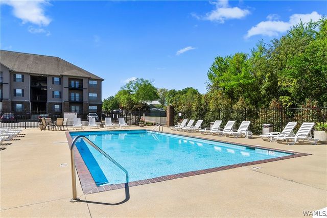 2301 Veterans Memorial 508, Tuscaloosa, AL 35404
