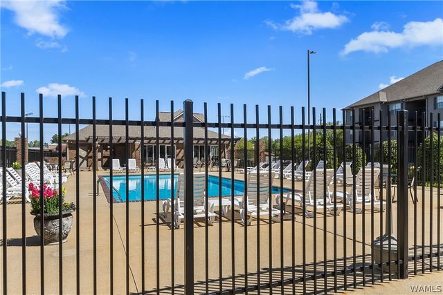 2301 Veterans Memorial 508, Tuscaloosa, AL 35404