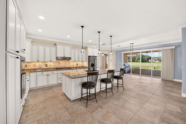 8761 SW 93RD CIRCLE, Ocala, FL 34481