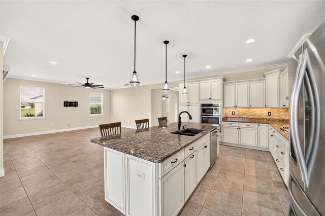 8761 SW 93RD CIRCLE, Ocala, FL 34481