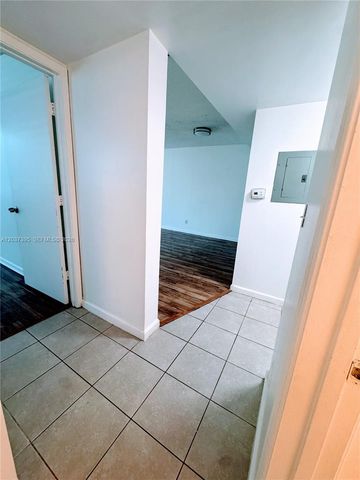 1341 SE 3rd Avenue 112, Dania Beach, FL 33004