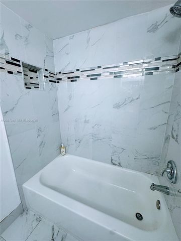 1341 SE 3rd Avenue 112, Dania Beach, FL 33004