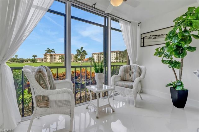 9 High Point CIR N 102, Naples, FL 34103