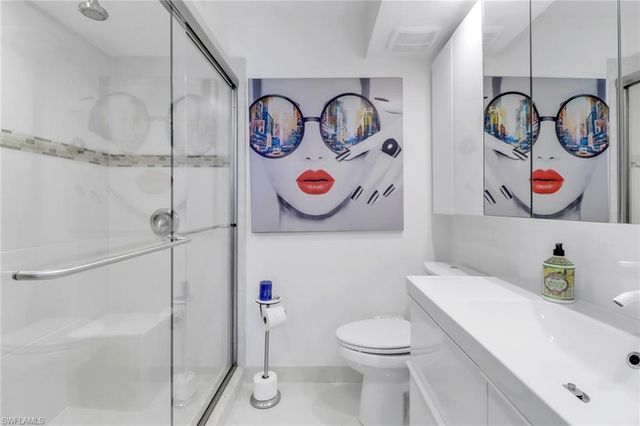 9 High Point CIR N 102, Naples, FL 34103