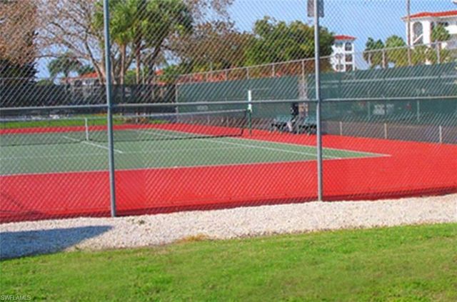 9 High Point CIR N 102, Naples, FL 34103