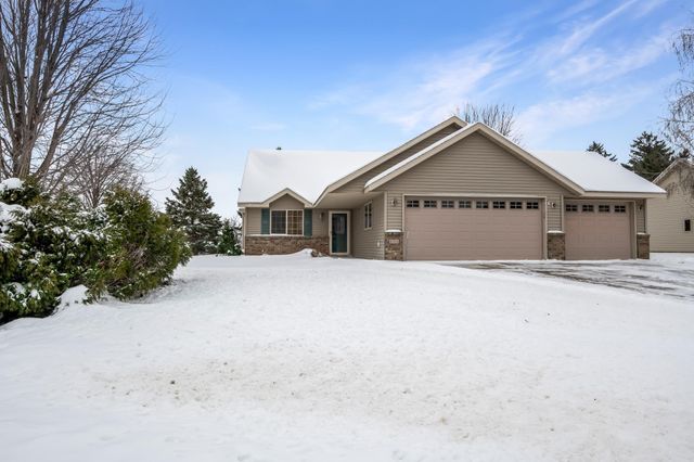 1004 Marcella Court, Sauk Rapids, MN 56379