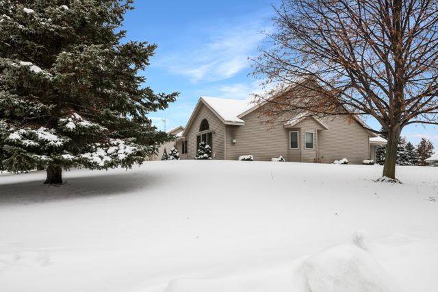 1004 Marcella Court, Sauk Rapids, MN 56379