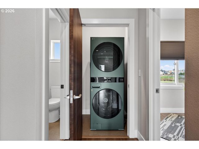 6745 Se GENROSA St, Hillsboro, OR 97123