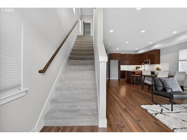 6745 Se GENROSA St, Hillsboro, OR 97123