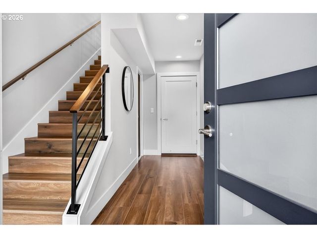 6745 Se GENROSA St, Hillsboro, OR 97123