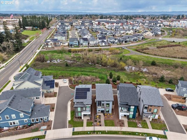 6745 Se GENROSA St, Hillsboro, OR 97123